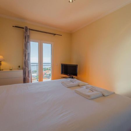 Flh Garajau Fantastic Ocean View With Balcony Apartment ฟุงชาล ภายนอก รูปภาพ